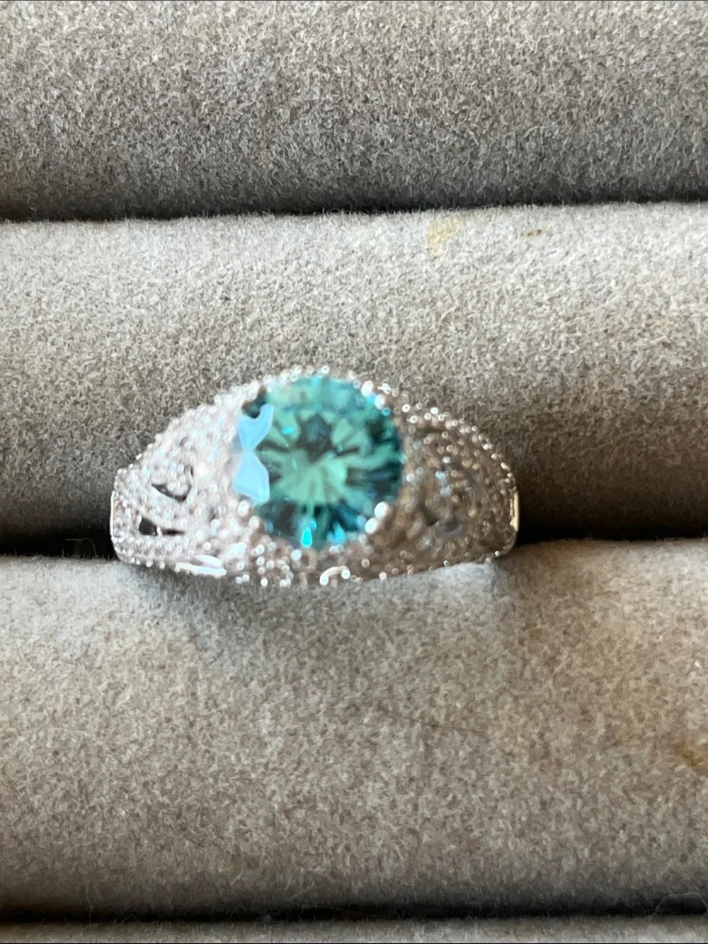 Sterling silver ring with a large Neo Apetite Center Stone.